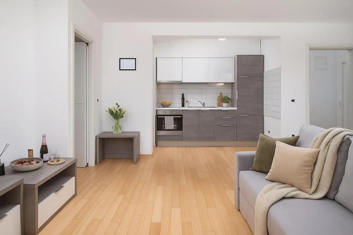 Sunny Resort Apartment 1211 بيتريتْشاني