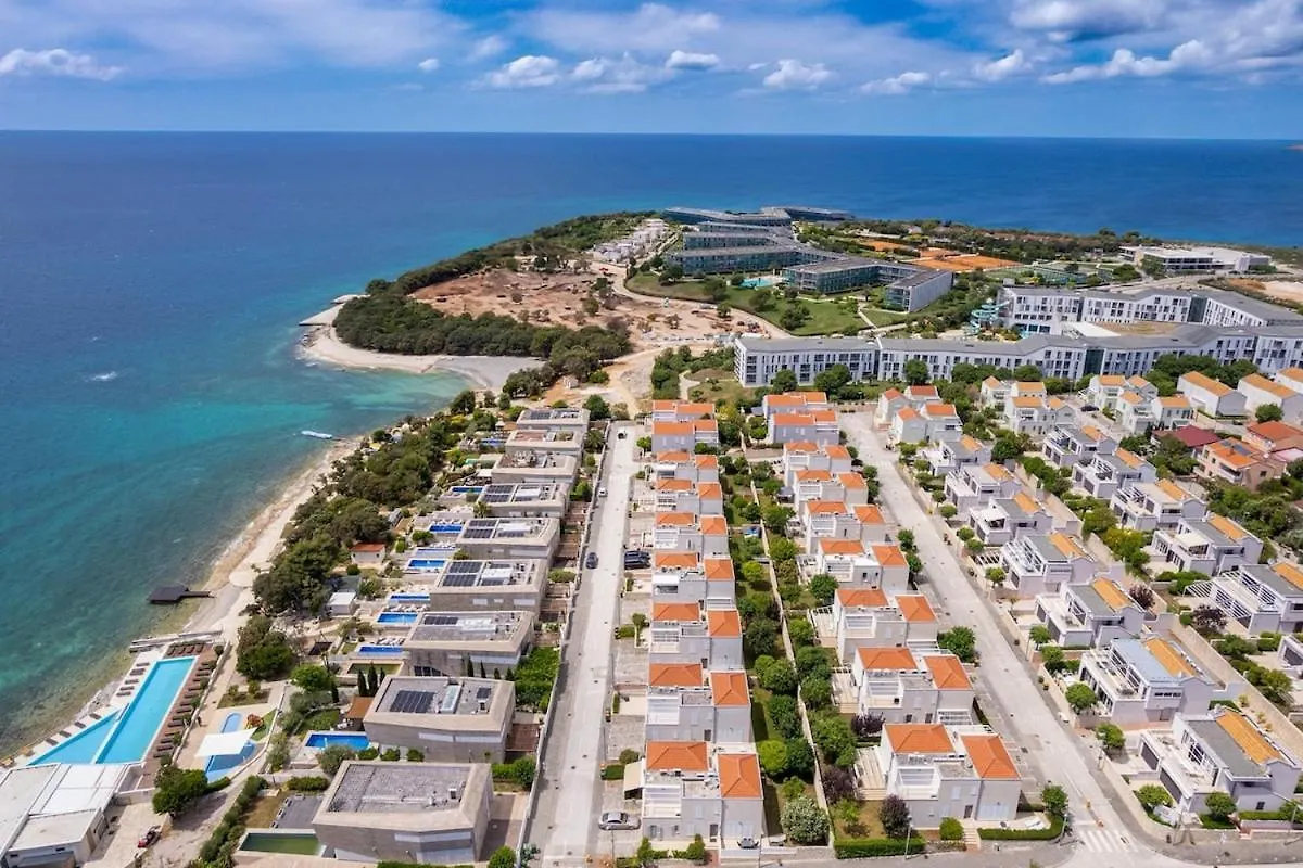Sunny Resort Apartment 1211 بيتريتْشاني