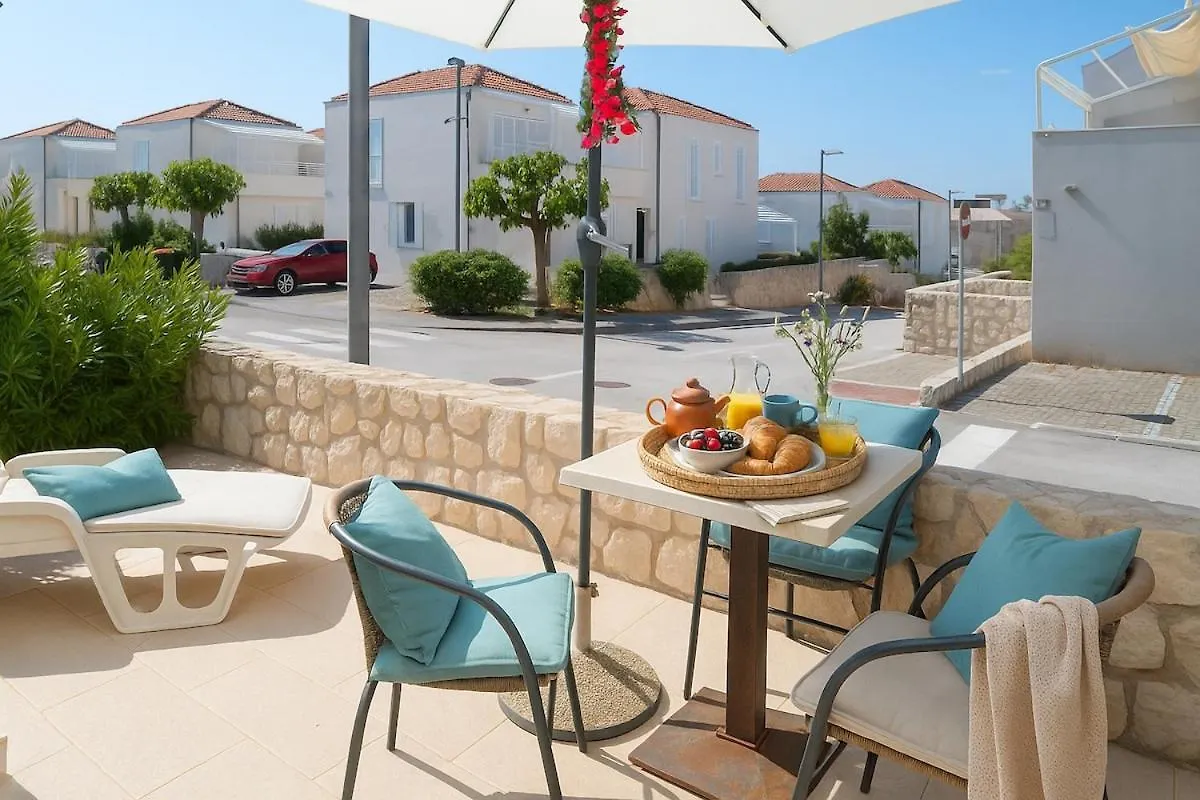 Sunny Resort Apartment 1211 بيتريتْشاني