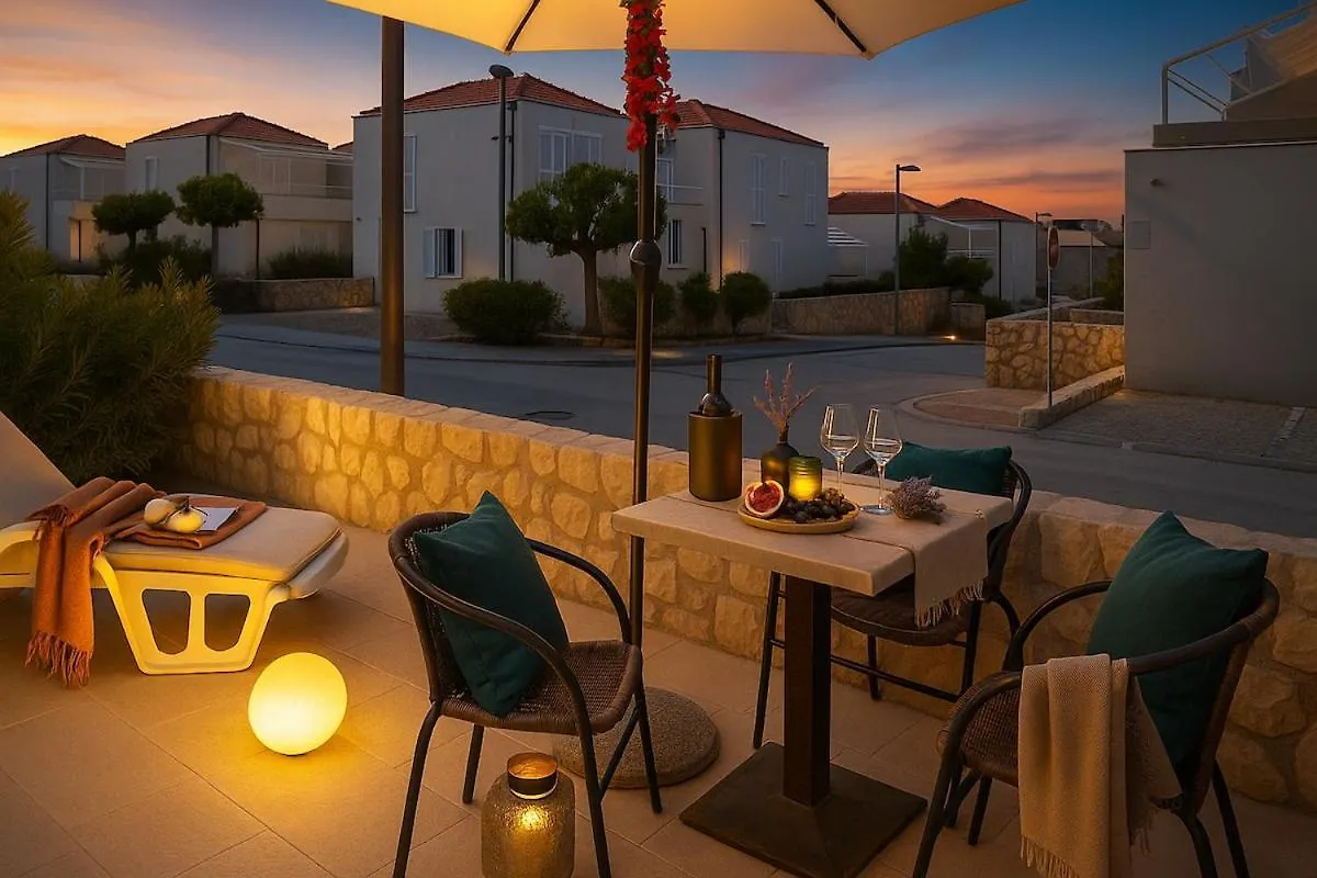 Sunny Resort Apartment 1211 بيتريتْشاني